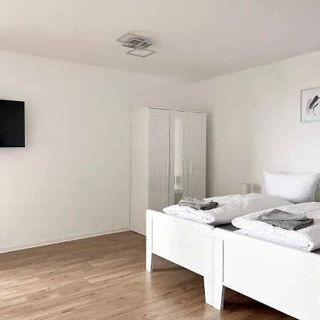 Zentral Gelegene Apartament *